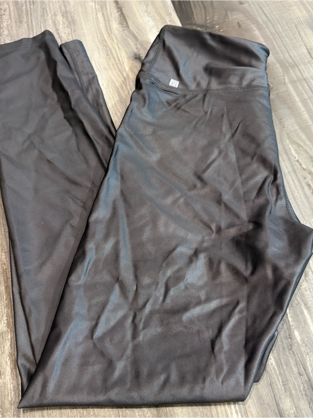 Sunwren Luxury Yoga Leggings Metallic Gray SZ XS NWOT